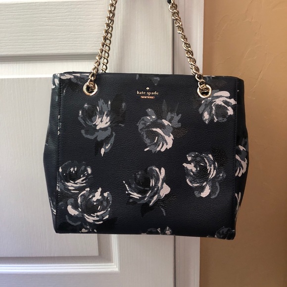 kate spade Handbags - Kate Spade Briar Lane Willis bag - Like New!